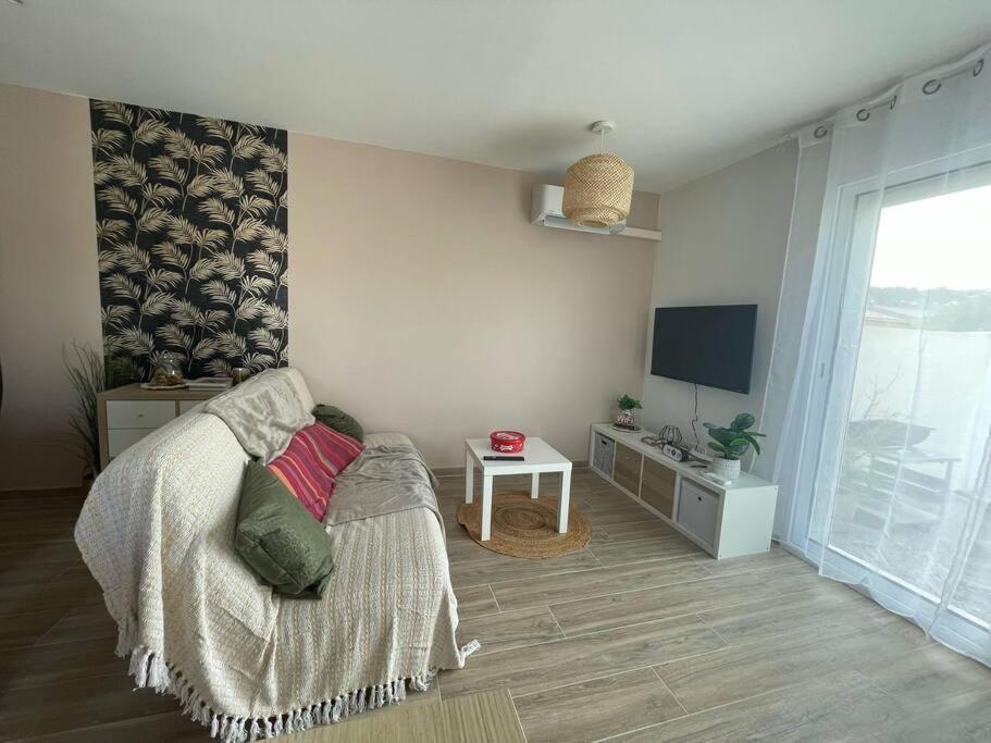 Appartement 53 M² - Pignans Au Coeur Du Var Exterior foto